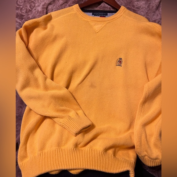 Tommy Crew Neck Yellow Sweatshirt - Picture 2 of 5